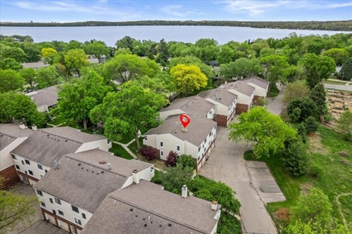 5518 Century Ave Apt 2,  Middleton, WI 53562
