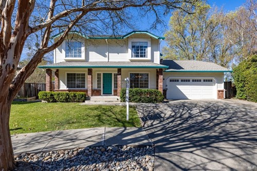 2155 Hastings Ct,  Santa Rosa, CA 95405