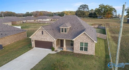20942 E Limestone Rd, Toney, AL 35773