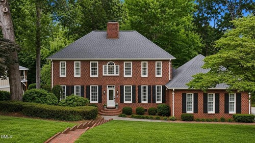 2221 Weybridge Dr,  Raleigh, NC 27615