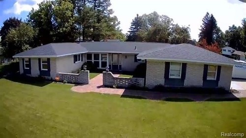 4177 Conne Mara Ln,  Waterford Township, MI 48329