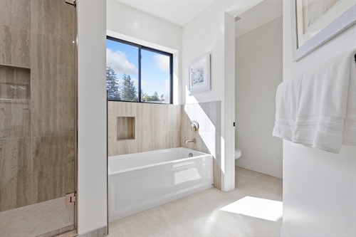 2nd-primary-bath-2