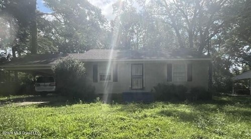 3258 Meadow Ln, Jackson, MS 39212