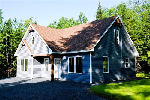 32 E Shore Rd,  Embden, ME 04958