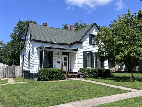 711 Grand Avenue,  Fulton, MO 65251
