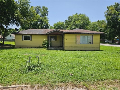 1317 W Wapanucka Ave,  Sulphur, OK 73086