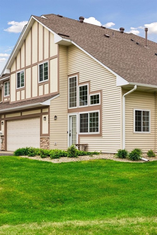 4099 Meadowlark Curv,  Eagan, MN 55122