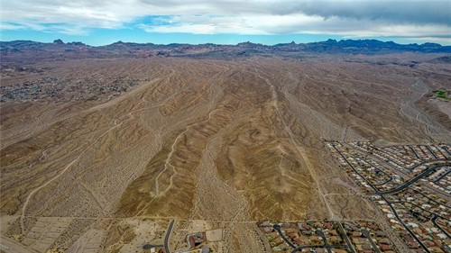 2651 Paris Ln,  Bullhead City, AZ 86429