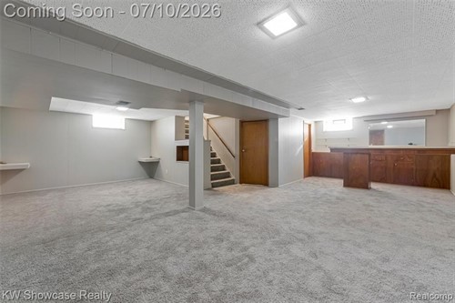 9370 Gillman St,  Livonia, MI 48150