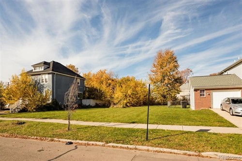 545 Alger St,  Detroit, MI 48202