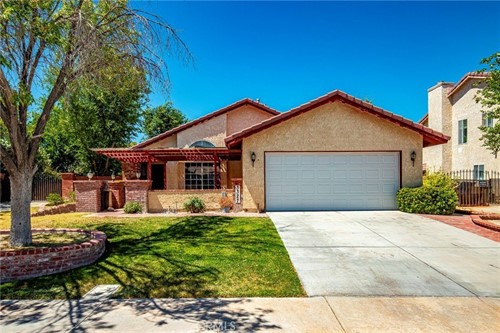 3327 Marilynn St,  Lancaster, CA 93536