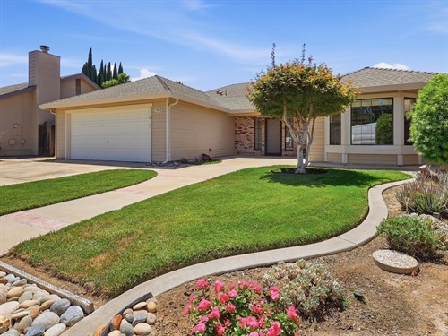 900 Multnomah Dr,  Modesto, CA 95350