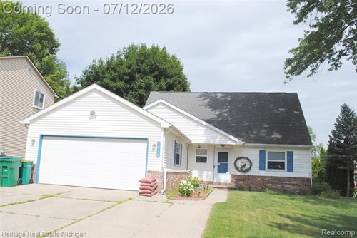 1673 Woodlake Cir,  Brighton, MI 48116