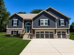 412 Duncan Dr,  Liberty, MO 64068