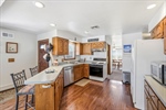 34-1709 Beverly Ave34