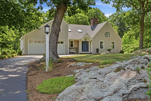 47 Old Coach Road ,  Cohasset, MA 02025