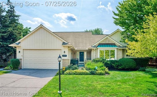 16357 Country Knoll Dr, Northville Township, MI 48168