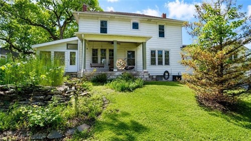 2209 NE 39th Ter,  Kansas City, MO 64116