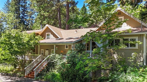 13614 Wheeler Acres Rd,  Grass Valley, CA 95949