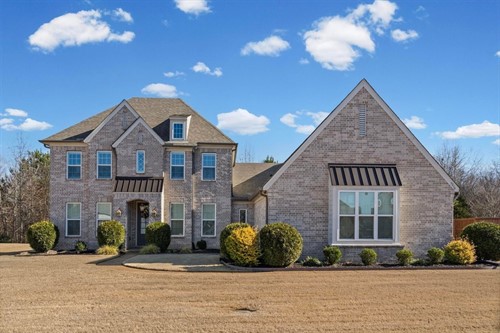 7216 Belle Manor Dr,  Olive Branch, MS 38654