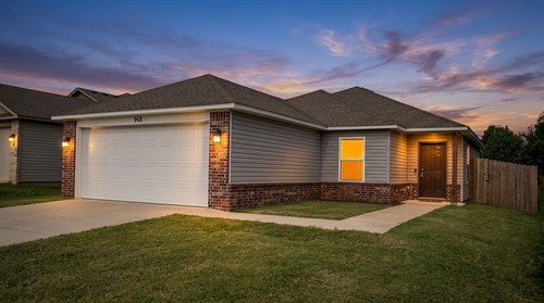 968 S Brambling Ln,  Fayetteville, AR 72701