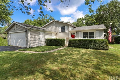 385 Northgate Rd,  Lindenhurst, IL 60046