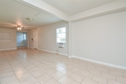 2118 Thonig Rd Unit B,  Houston, TX 77055