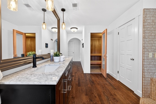032