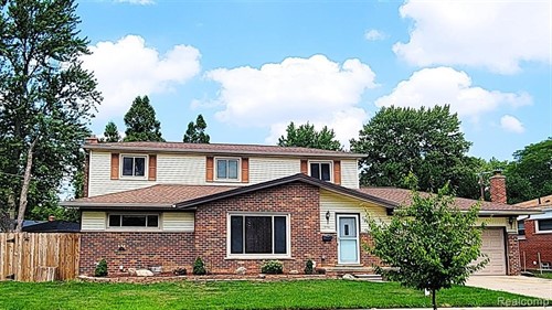31784 Penn St, Livonia, MI 48150