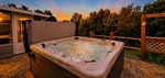 09 Hot Tub