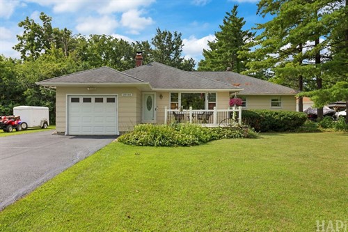25545 W Old Grass Lake Rd,  Antioch, IL 60002