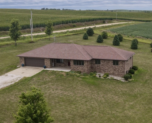 3197 Jasper Ave,  Ida Grove, IA 51445