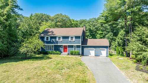 13 River Bend Dr,  Kennebunk, ME 04043