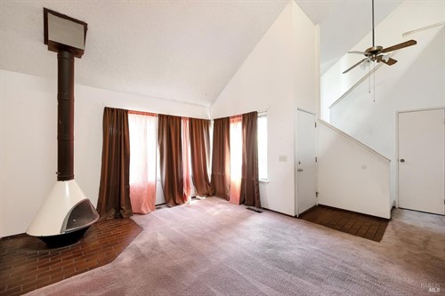5064 Country Club Dr,  Rohnert Park, CA 94928