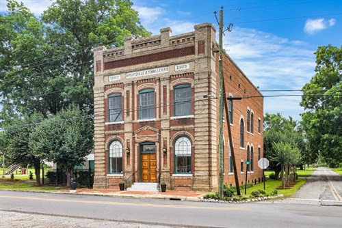 103-121 W South Central Ave,  Tennille, GA 31087
