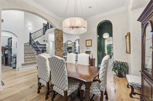 Double crown molding and gracious arches
