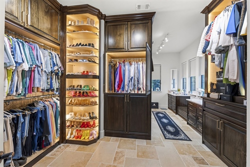 16 ft boutique-style walk-in closet