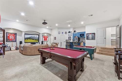 Plenty of space for games and enjoying a movie