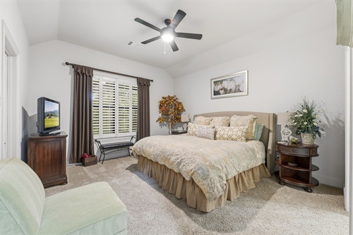 All secondary bedrooms are carpeted