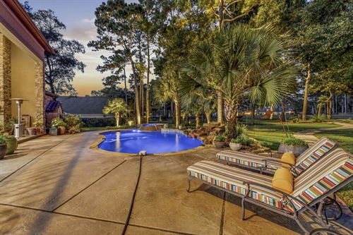 Resort-style landscape lighting