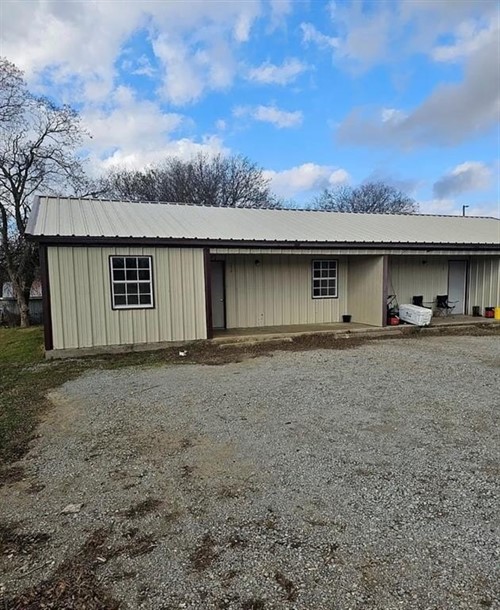 1416 W 2nd St,  Sulphur, OK 73086
