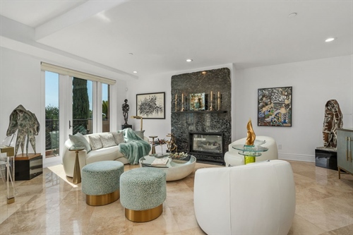 137 S Spalding Dr Unit 401,  Beverly Hills, CA 90212