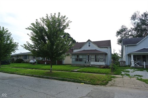 1048 S Pershing Ave,  Indianapolis, IN 46221