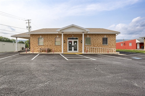 1170 W Main St ,  Valley View, PA 17983