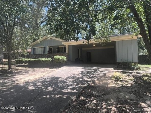 3142 Peterson Dr,  Jackson, MS 39212