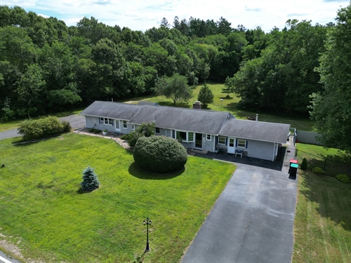 2-4 Long Point Rd,  Lakeville, MA 02347