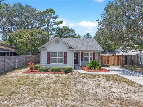 123 NE 18th St,  Oak Island, NC 28465