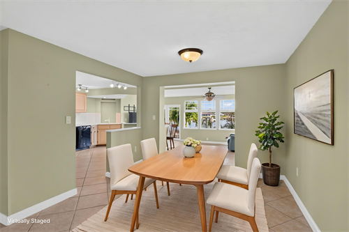 9-web-or-mls-P1383916 - Dining Room - Standard - 1