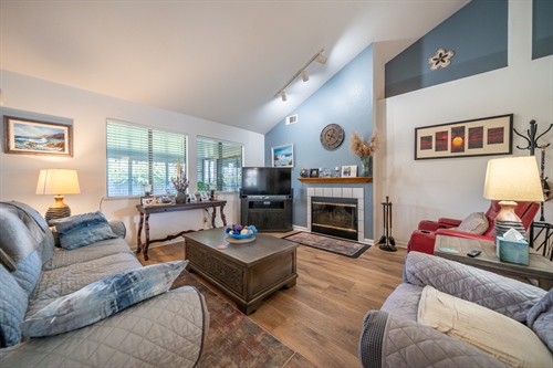 2238 Cilantro Dr-10