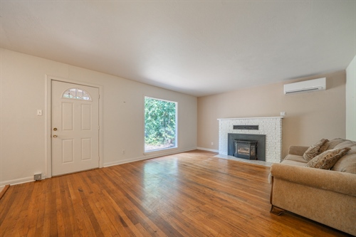 2045 Montana Ave-11